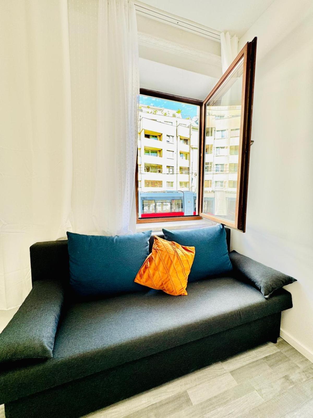 Very Spacious Apartment For Up To 7P With Great Location Wiedeń Zewnętrze zdjęcie